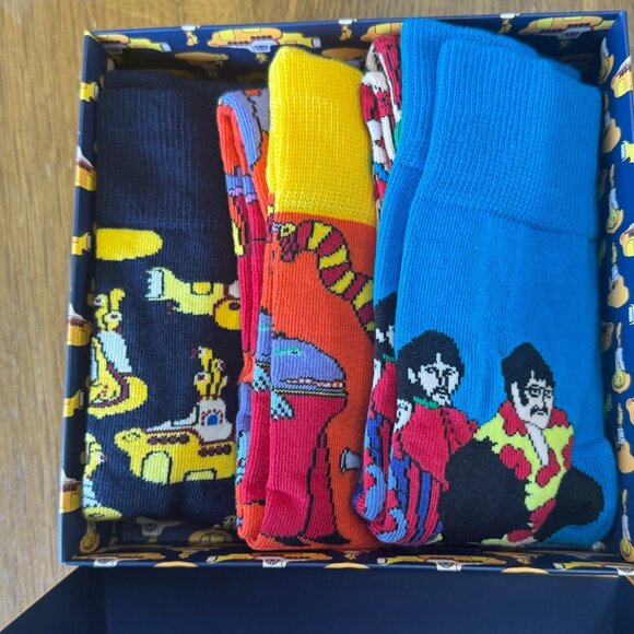 THE BEATLES HAPPY SOCKS 10-13 Limited Edition Box Set 3 Pairs Yellow Submarine - Picture 2 of 7